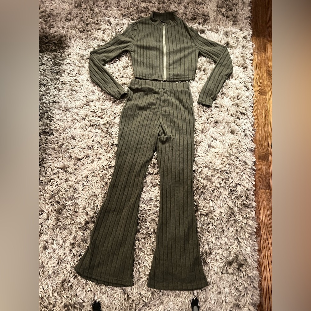 SHEIN Green Two Piece Flare Tracksuit
